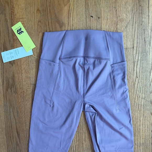 NWT All Motion (Target) Leggings - Picture 2 of 4